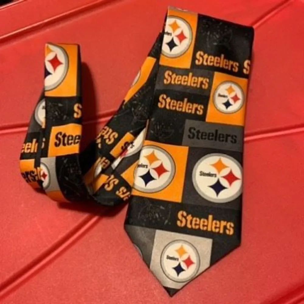 Pittsburgh Steelers Block & Play 2002 Ralph Marlin & Co. NFL Neck Tie